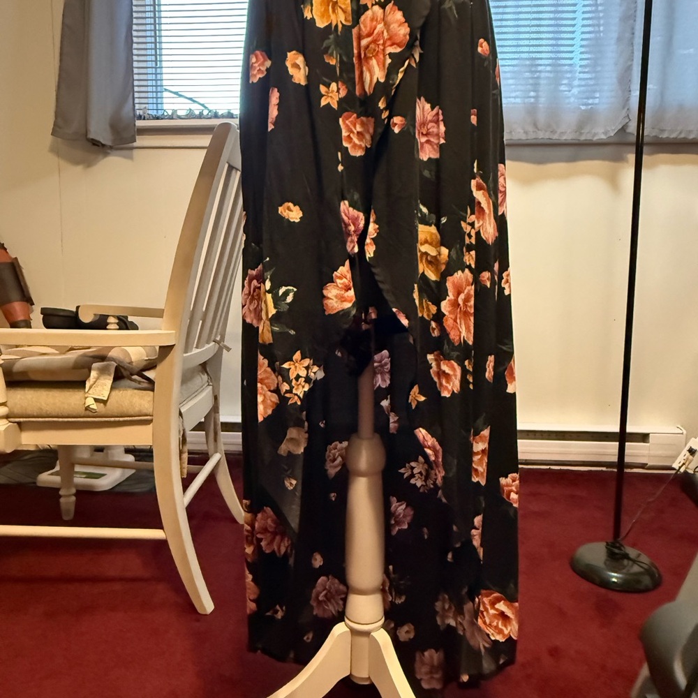 Torrid Black Maxi shorts jumpsuit Dress with Floral Design - Picture 4 of 8